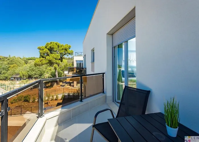 Lavanda Villa *